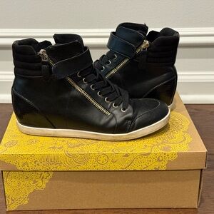 Mix No. 6 Black High-Top Sneakers with Zipper Closure Women’s